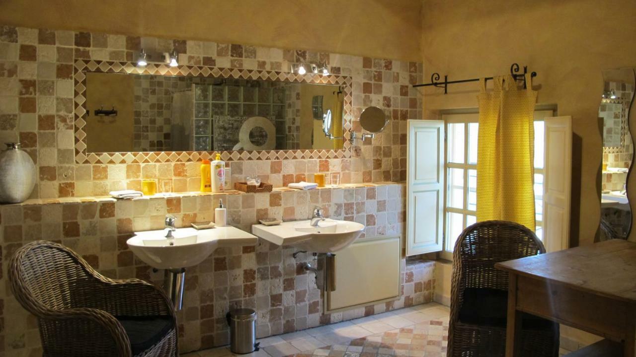 Domaine De Valbrillant Bed and Breakfast Meyreuil Εξωτερικό φωτογραφία