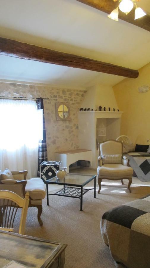 Domaine De Valbrillant Bed and Breakfast Meyreuil Εξωτερικό φωτογραφία