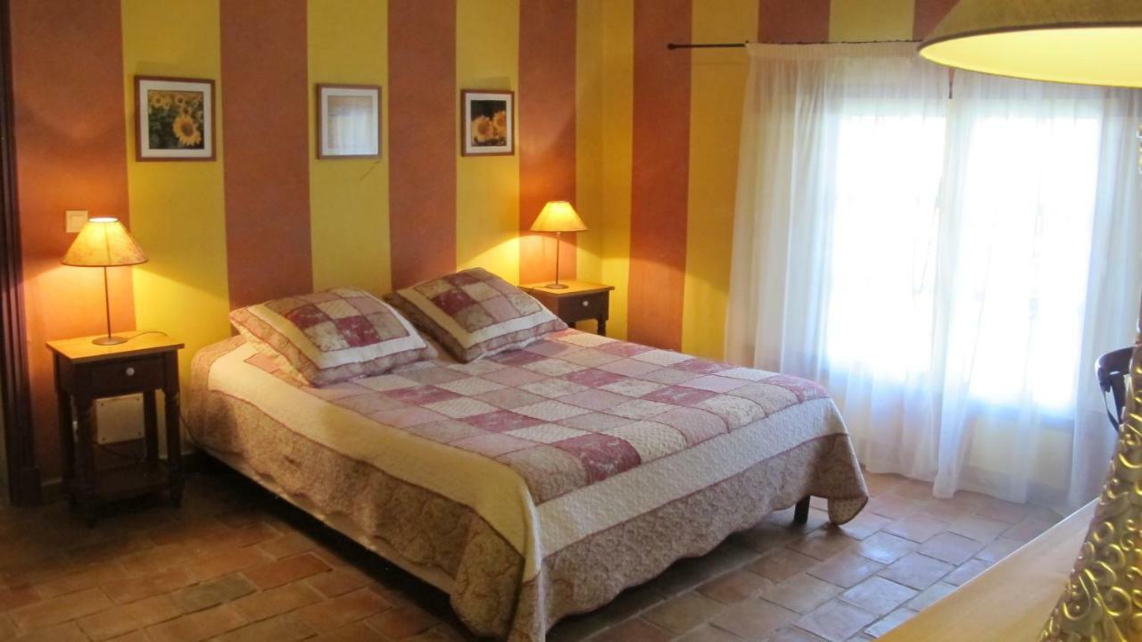 Domaine De Valbrillant Bed and Breakfast Meyreuil Εξωτερικό φωτογραφία